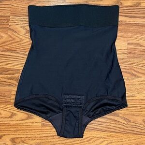 ISAVELA Comprexxwear adjustable shaping bottom